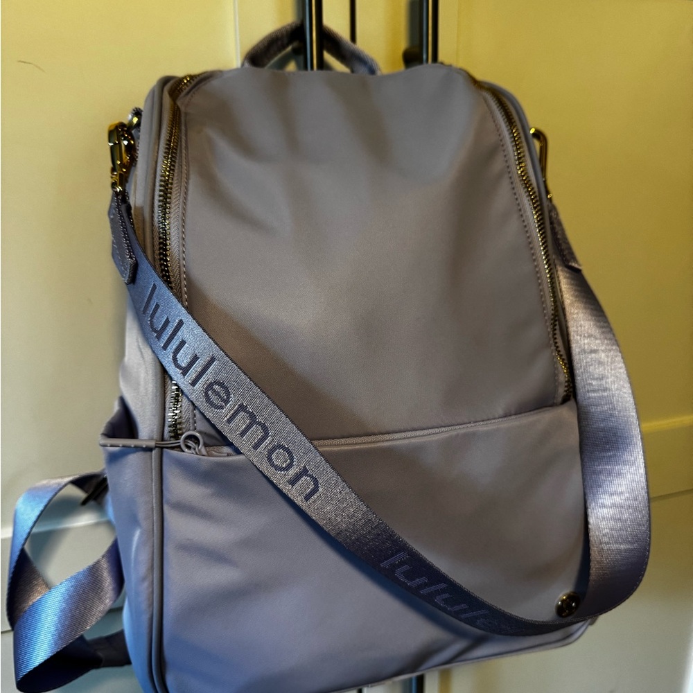 lululemon City Essentials Small Backpack 10L lavender frost